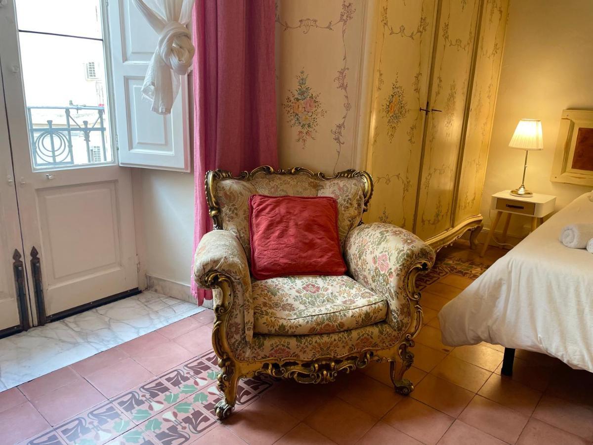 Montello Guest House & Apartment Катания Экстерьер фото